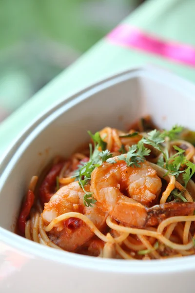 Räkor spaghetti — Stockfoto