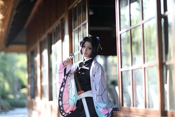 Japón Anime Cosplay Retrato Chica Con Traje Cómico Con Jardín — Foto de Stock