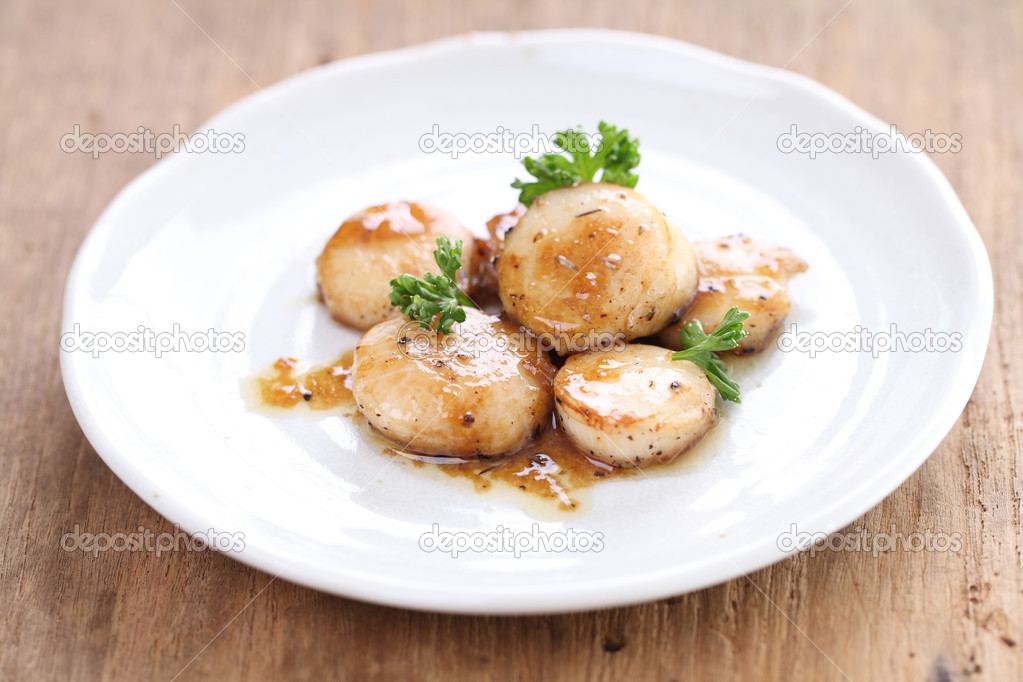 seared scallops