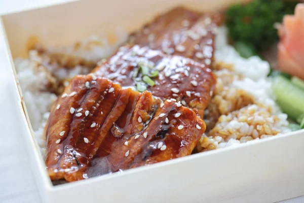 Japoński Węgorz Spożywczy Grillowany Ryżem Unagi Don Take — Zdjęcie stockowe
