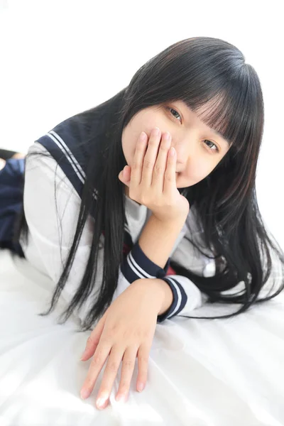 Aziatische Middelbare School Meisjes Student Glimlach Terwijl Slapen Wit Kamer — Stockfoto