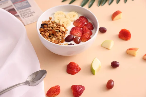 Bowl Granola Cereal Yogurt Berries Isolated Eggnog Color Background — Stock Photo, Image
