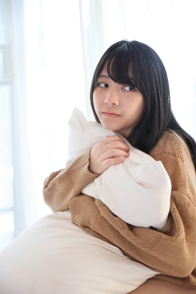 Beautiful Young Woman Waking Morning White Bedroom — Stock Photo, Image