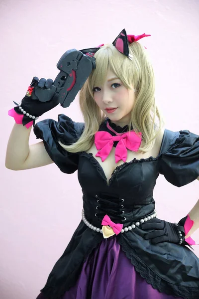 Japan Anime Cosplay Porträtt Flicka Cosplay Rosa Rum Bakgrund — Stockfoto