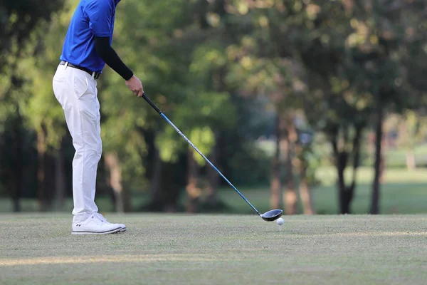 Jovem Jogador Golfe Masculino Campo Golfe — Fotografia de Stock