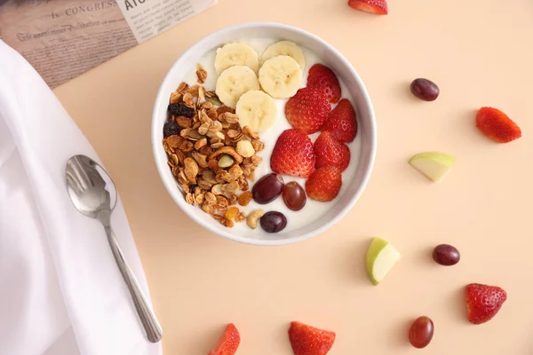Bowl Granola Cereal Yogurt Berries Isolated Eggnog Color Background — Stock Photo, Image