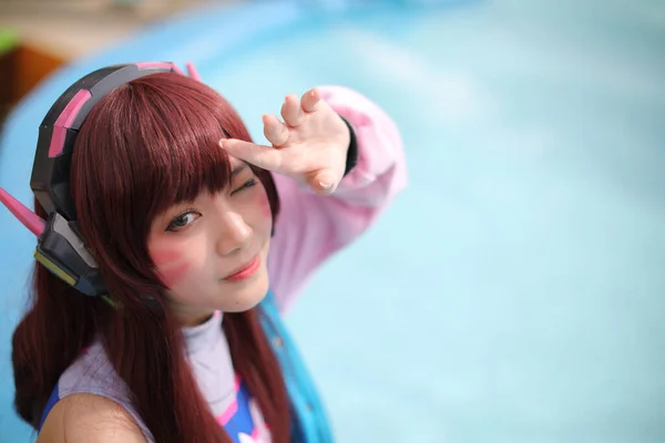 Πορτρέτο Της Ιαπωνίας Anime Cosplay Κορίτσι Μαγιό Στην Πισίνα — Φωτογραφία Αρχείου