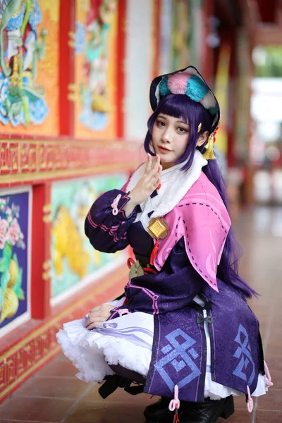 Πορτρέτο Της Μια Όμορφη Νεαρή Γυναίκα Παιχνίδι Cosplay Κινέζικο Φόρεμα — Φωτογραφία Αρχείου