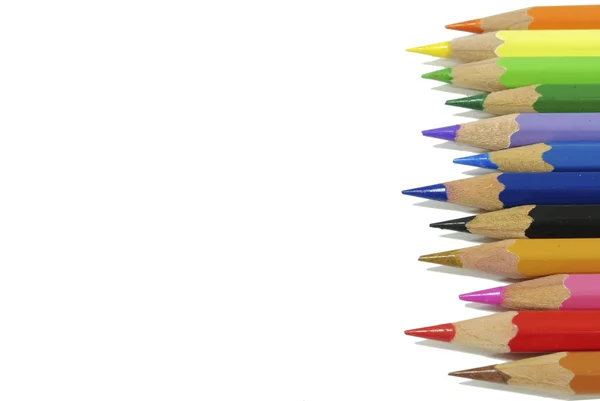 Фарбування крайових олівців ізольовано на білому тлі — стокове фото
