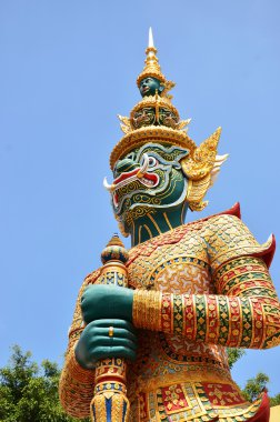 Bangkok emerald buddha Tapınağı'nın antik dev heykel,