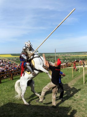 knight bucking at üzerinde