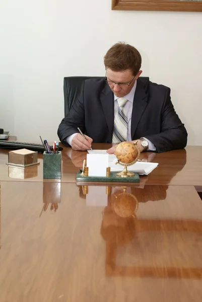 Jefe en su lugar de trabajo — Foto de Stock