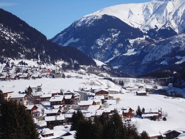Alpenhutten Bedekt Met Sneeuw Zwitserland — Stockfoto