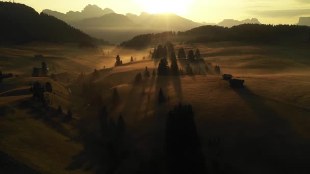 Aerial Video Sunrise Dolomites Mountains Beautiful Morning Seiser Alm Plateau — Stock videók