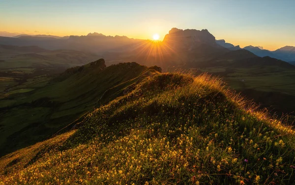 Vacker Sommardag Dolomiterna Berg Landskap — Stockfoto