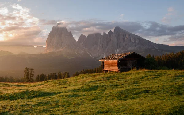 Été Dans Les Montagnes Des Dolomites Sur Beau Lever Soleil — Photo