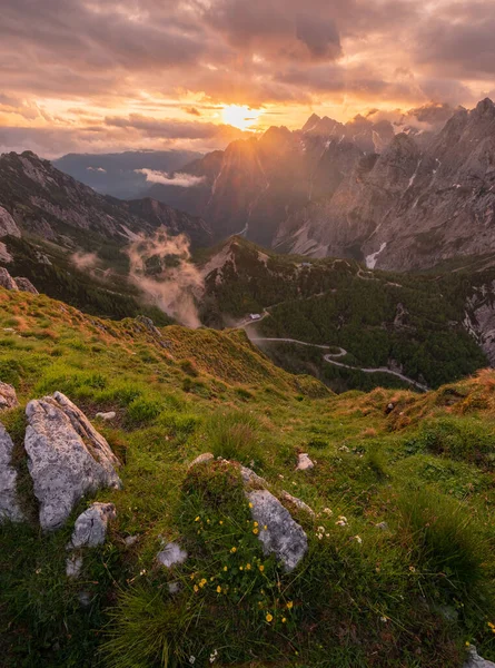 Východ Slunce Horách Náladového Rána Julianských Alpách — Stock fotografie