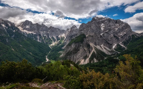 Belle Journée Pour Randonnée Dans Les Montagnes Des Alpes Juliennes — Photo