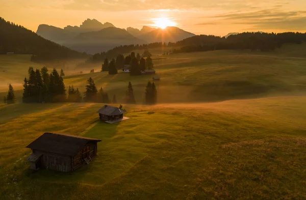 Mountain Meadows Dolomites Morning Fog Mist Ethereal Atmosphere — Stock Photo, Image