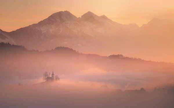 Saint Thomas Church Foggy Morning Slovenia — Stock Photo, Image