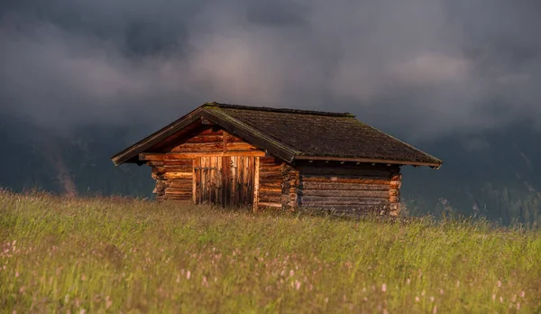 Seiser Alm Een Dramatische Sombere Ochtend — Stockfoto