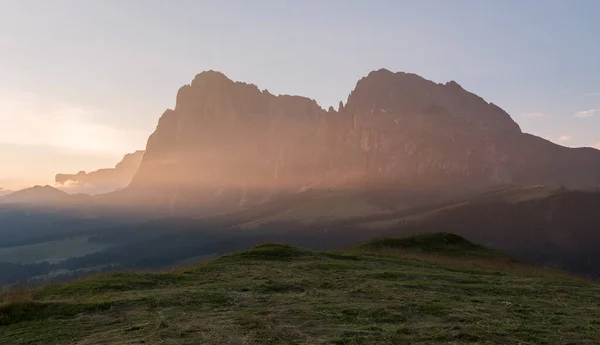 Vacker Soluppgång Ängarna Alpe Siusi Italienska Dolomiterna — Stockfoto