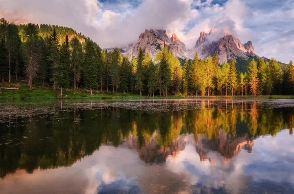 Lago Antorno Nas Dolomitas — Fotografia de Stock