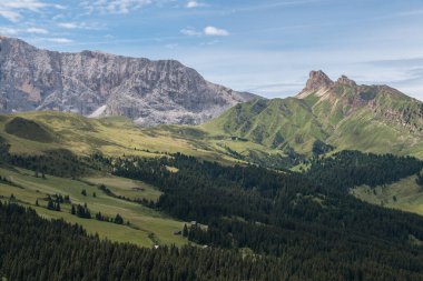 Yaz Dolomites dağlarında