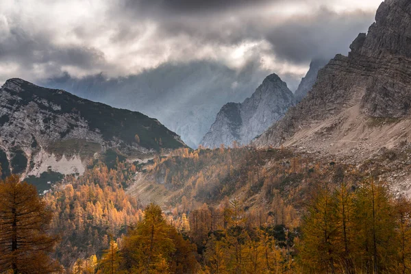 Otoño Slemenova Spica Las Montañas Los Alpes Julianos — Foto de Stock