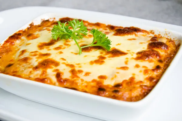 Frische Lasagne lizenzfreie Stockbilder