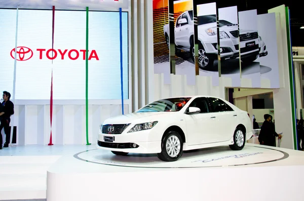 Toyota Camry Hybridauto lizenzfreie Stockbilder