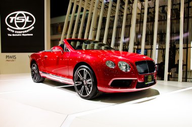 Yeni continental gt v8car