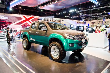 Isuzu v-cross 4 x 4 Pick