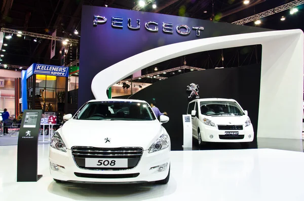 Samochód peugeot 508 — Zdjęcie stockowe