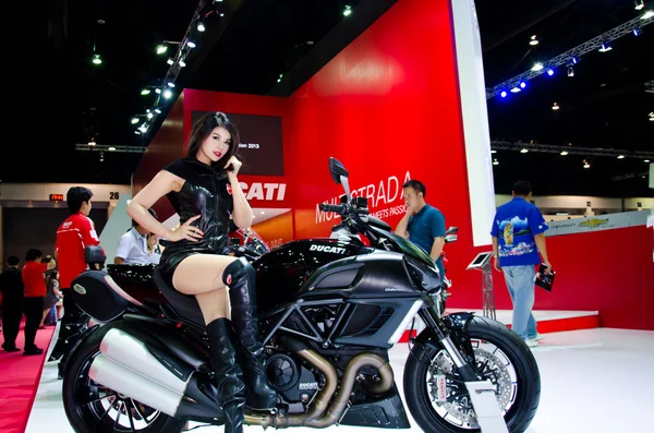 La moto Ducati Diavel Strada — Foto Stock