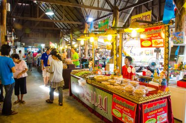 Ayothaya yüzen çarşı