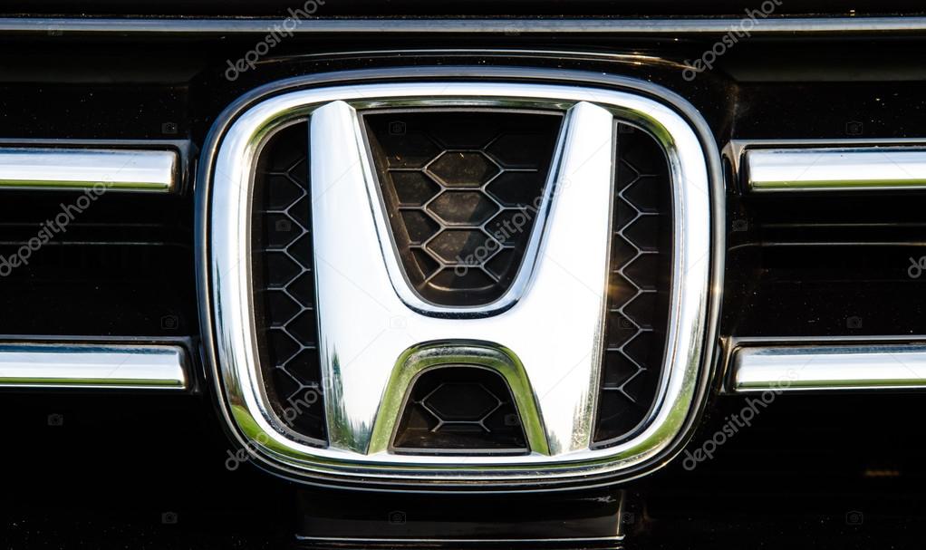 CHONBURI - FEBRUARY 22: Logo of Honda Accord car in Honda LPGA Thailand 2013 at Siam Country Club, Pattaya Old Course on February 22, 2014 in Chonburi, Thailand.