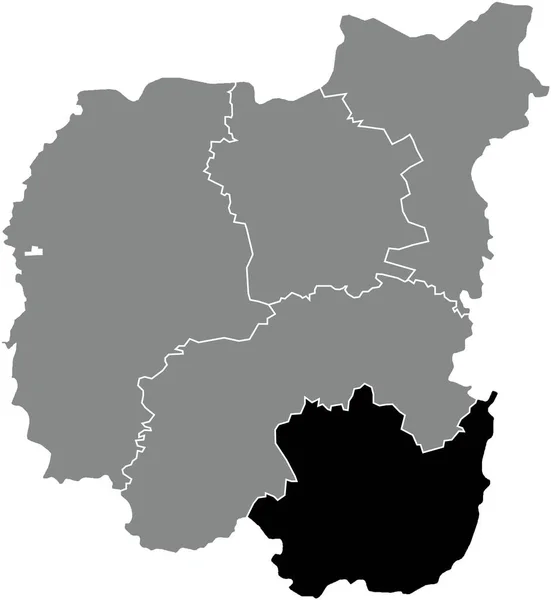 ウクライナのチェルニヒフ州のウクライナ行政区の灰色の虹色の地図の中のPryluky Raionの黒いフラットブランク強調表示された場所の地図 — ストックベクタ