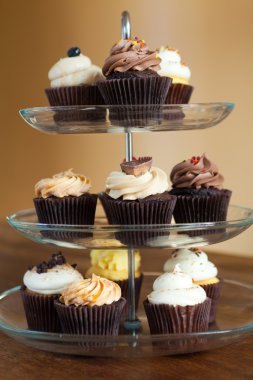 cupcakes katmanlı tepsi
