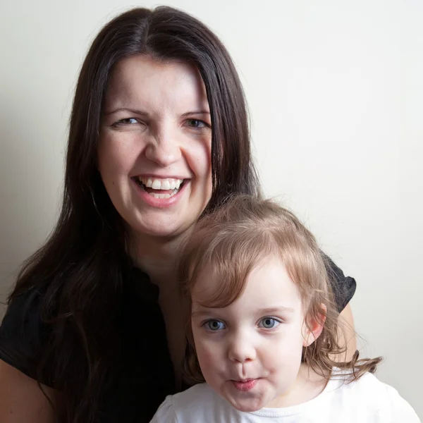 Mutter mit ihrer Tochter — Stockfoto