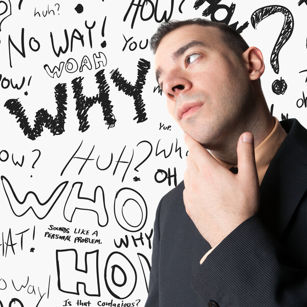 Заинтригованный бизнесмен
