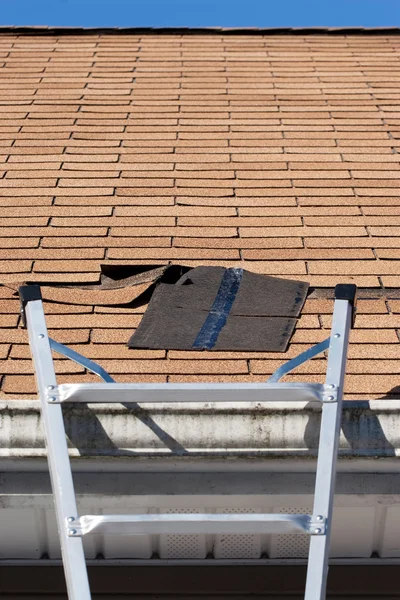 屋根修理 — ストック写真