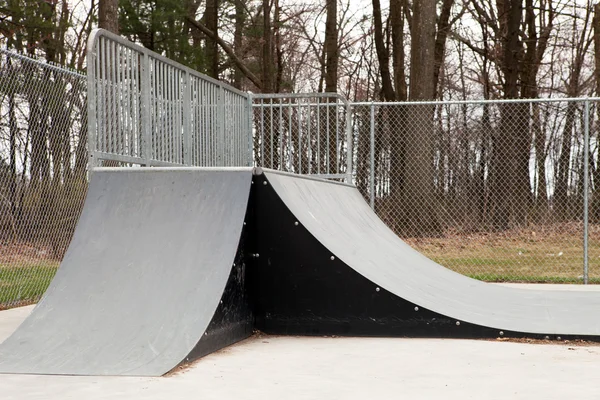 Skate park rampy — Zdjęcie stockowe