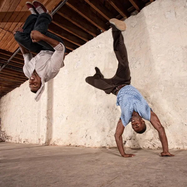 Capoeria Martial Artists Flipping — Stock Photo, Image