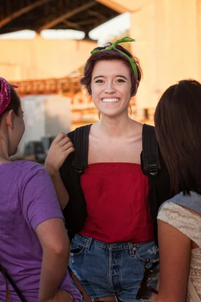 Overjoyed Young Teen with Friends — Stock Photo, Image