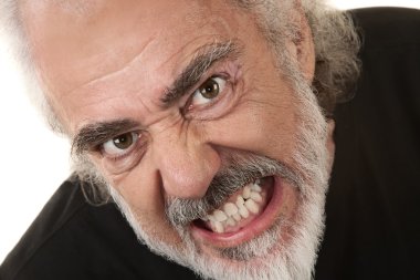 kızgın adam diş clenches
