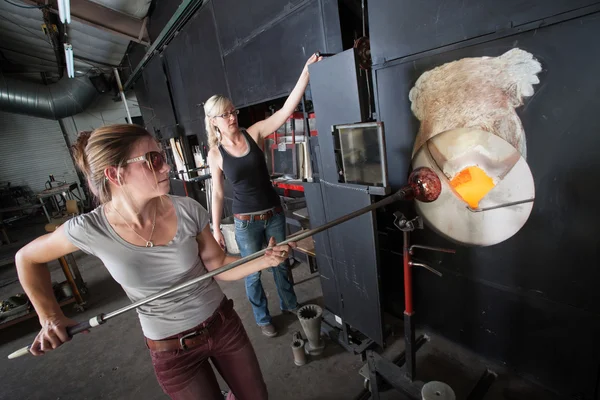 Lavorare in un forno a scoppio — Foto Stock