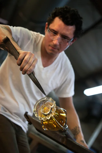 Worker Forming Edges of Glass — Stock Photo, Image