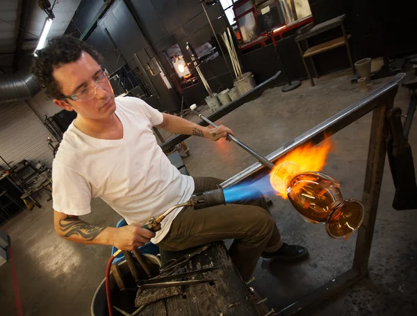 Adult Glass Artist Working — Stock Photo, Image