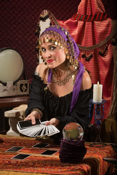 Pretty Roma Fortune Teller — Stock Photo, Image